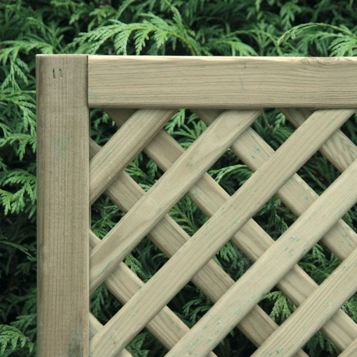 Diamond trellis deals panels